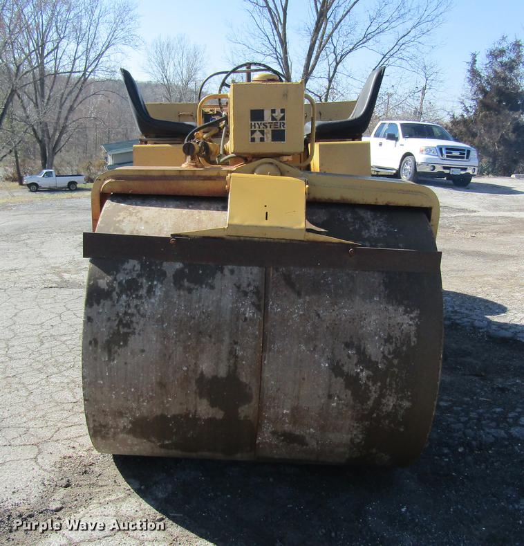 image for item DC4393 1980 Hyster C350C double drum roller