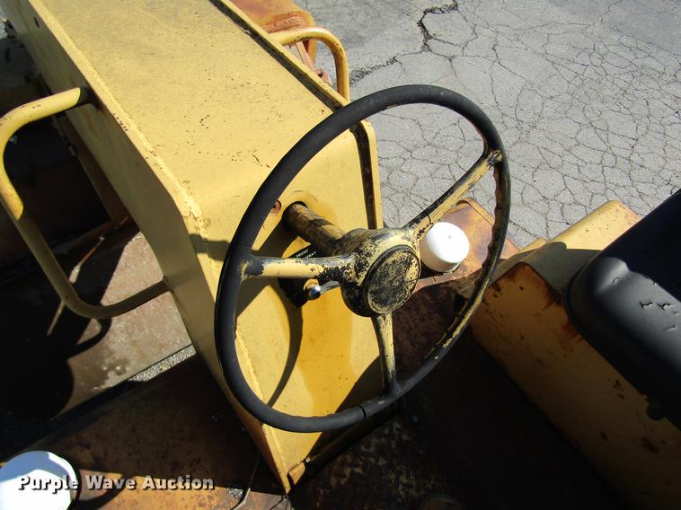 image for item DC4393 1980 Hyster C350C double drum roller