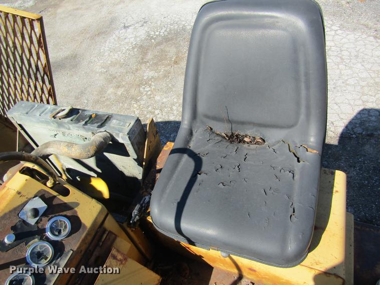 image for item DC4393 1980 Hyster C350C double drum roller