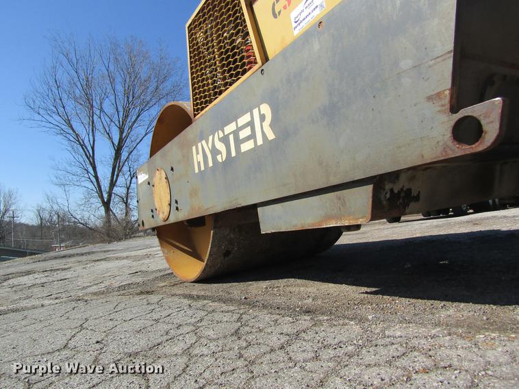 image for item DC4393 1980 Hyster C350C double drum roller