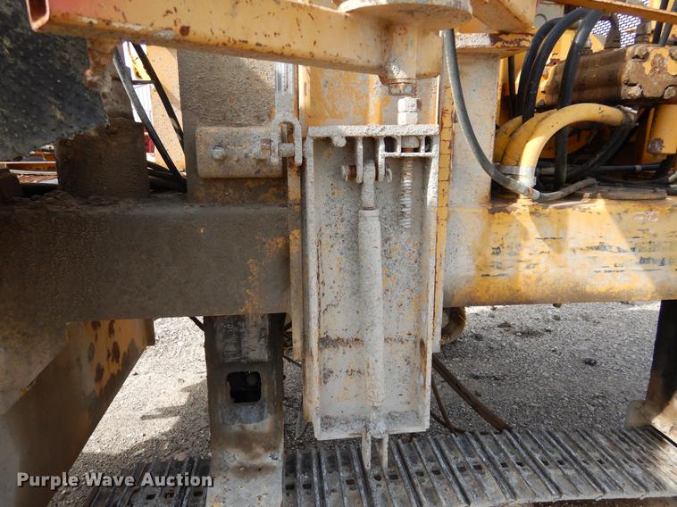 image for item DC5967 Gomaco GT-6200 curb and gutter machine