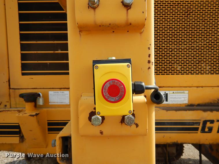 image for item DC5967 Gomaco GT-6200 curb and gutter machine