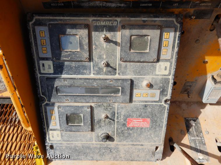 image for item DC5967 Gomaco GT-6200 curb and gutter machine