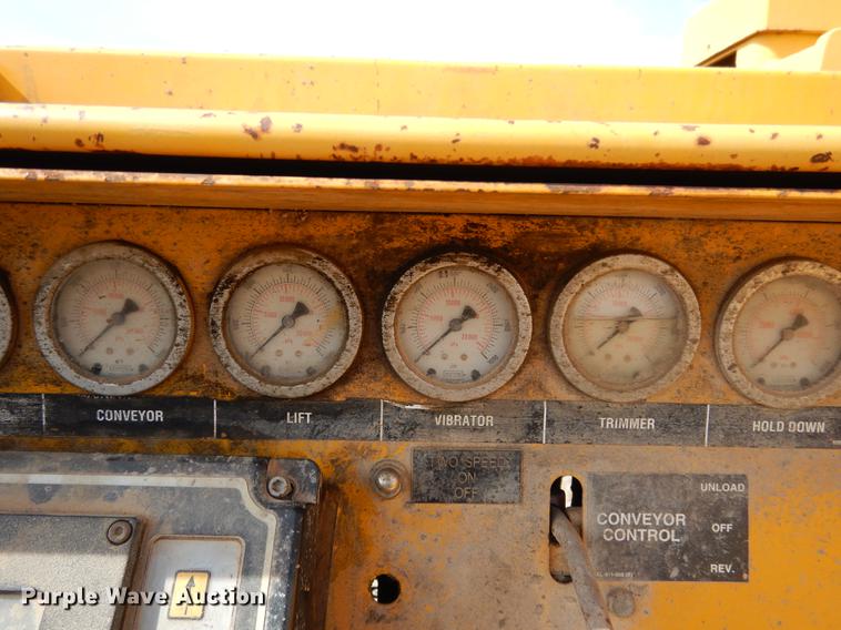 image for item DC5967 Gomaco GT-6200 curb and gutter machine