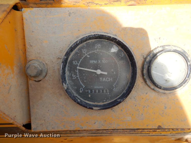 image for item DC5967 Gomaco GT-6200 curb and gutter machine