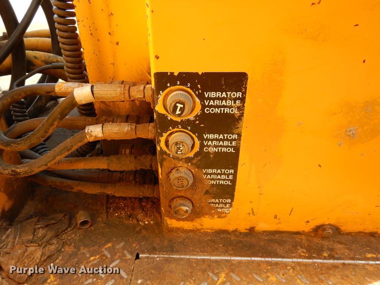 image for item DC5967 Gomaco GT-6200 curb and gutter machine