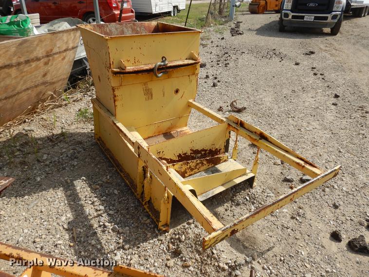 image for item DC5967 Gomaco GT-6200 curb and gutter machine