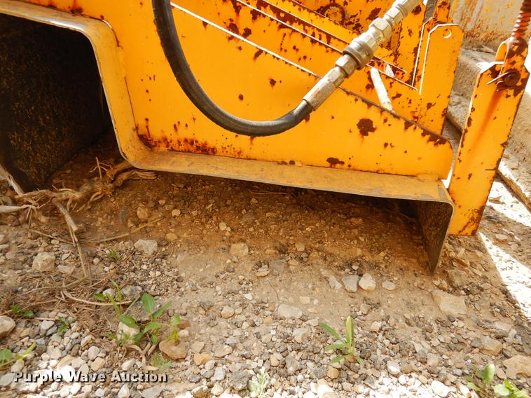 image for item DC5967 Gomaco GT-6200 curb and gutter machine