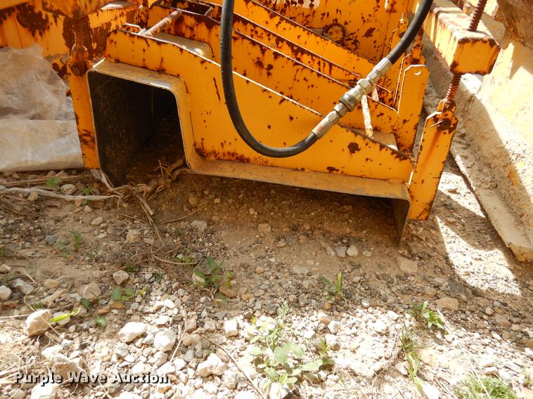 image for item DC5967 Gomaco GT-6200 curb and gutter machine