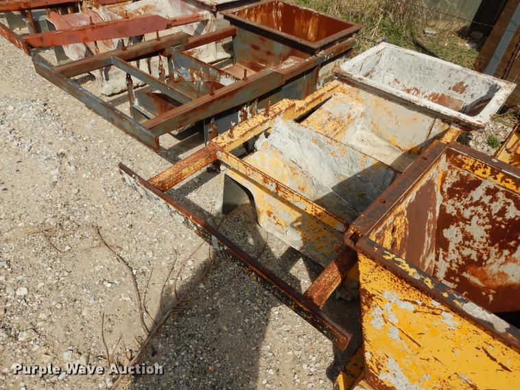 image for item DC5967 Gomaco GT-6200 curb and gutter machine