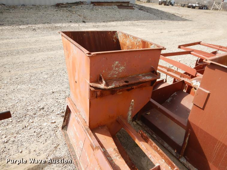 image for item DC5967 Gomaco GT-6200 curb and gutter machine