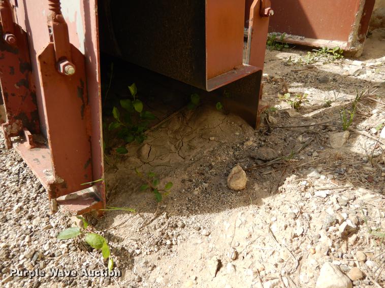 image for item DC5967 Gomaco GT-6200 curb and gutter machine