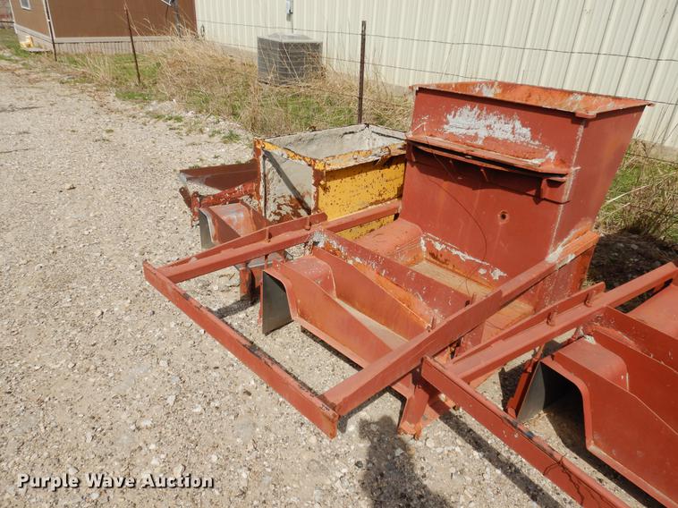 image for item DC5967 Gomaco GT-6200 curb and gutter machine