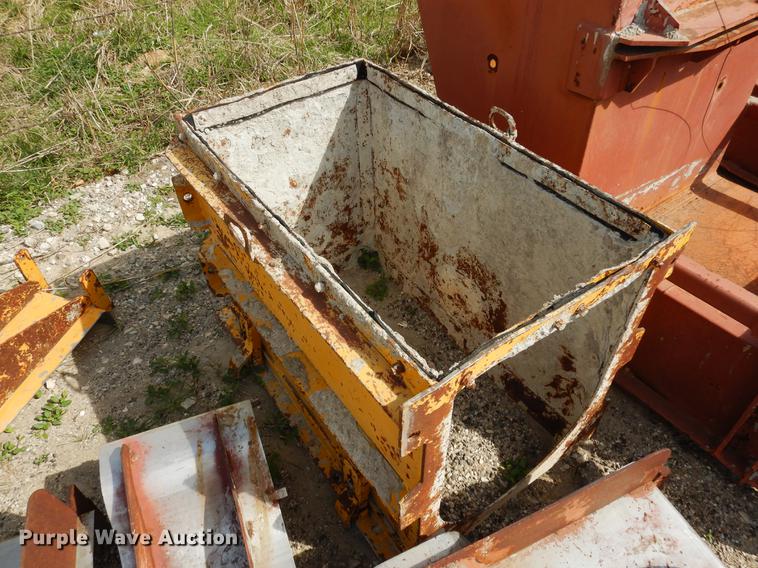 image for item DC5967 Gomaco GT-6200 curb and gutter machine