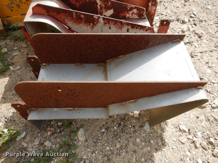 image for item DC5967 Gomaco GT-6200 curb and gutter machine