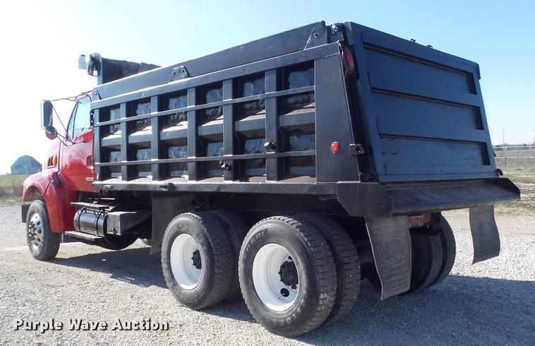 image for item DC7373 2001 Sterling L9500 dump truck