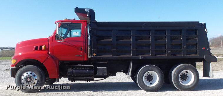 image for item DC7373 2001 Sterling L9500 dump truck
