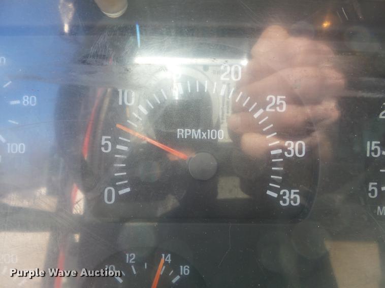 image for item DC7373 2001 Sterling L9500 dump truck