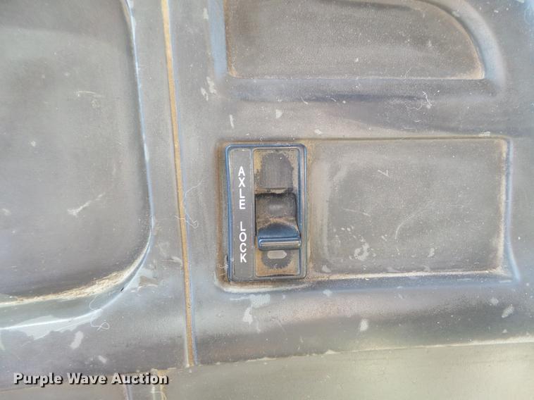 image for item DC7373 2001 Sterling L9500 dump truck