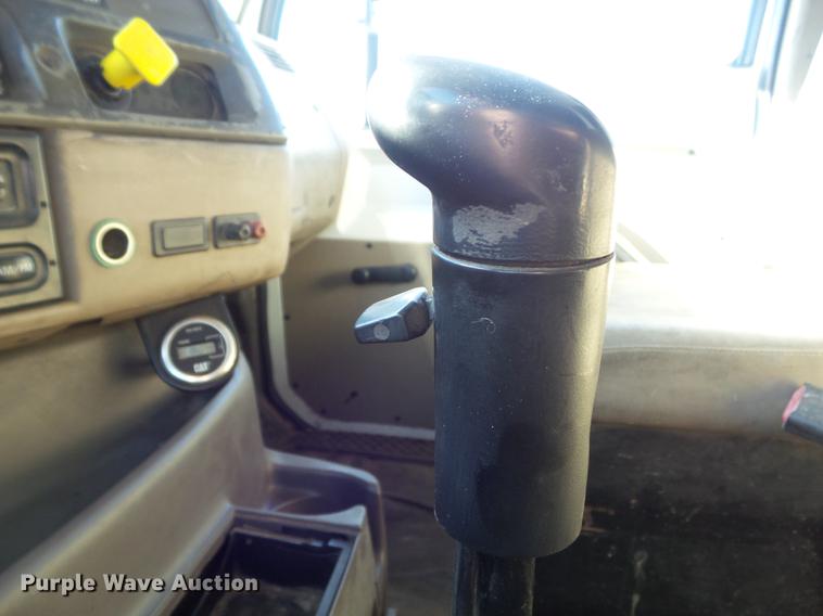 image for item DC7373 2001 Sterling L9500 dump truck