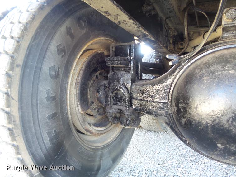 image for item DC7373 2001 Sterling L9500 dump truck