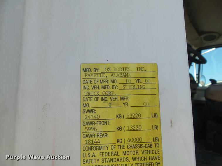 image for item DC7373 2001 Sterling L9500 dump truck