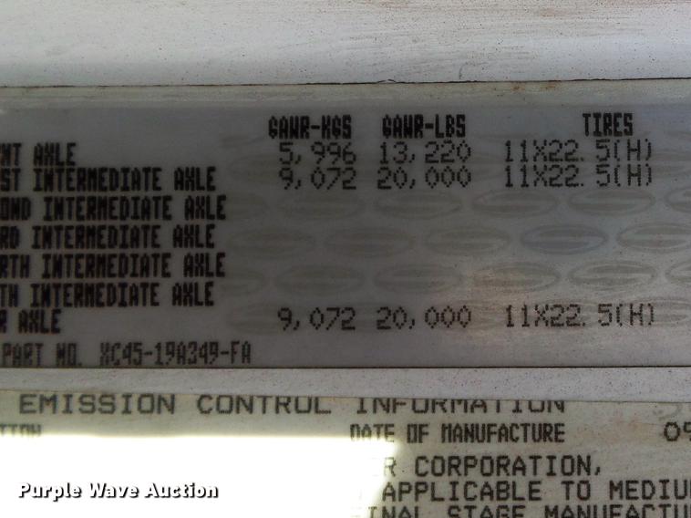 image for item DC7373 2001 Sterling L9500 dump truck