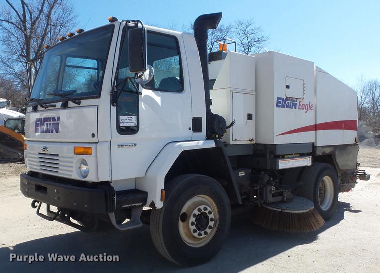 image for item DC7385 2004 Elgin Eagle series F street sweeper