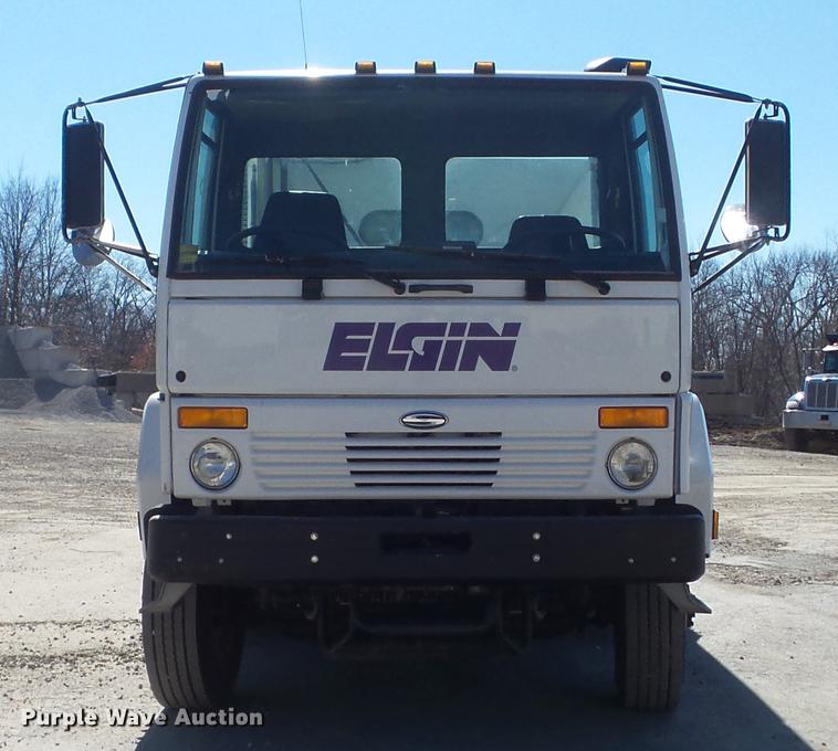image for item DC7385 2004 Elgin Eagle series F street sweeper