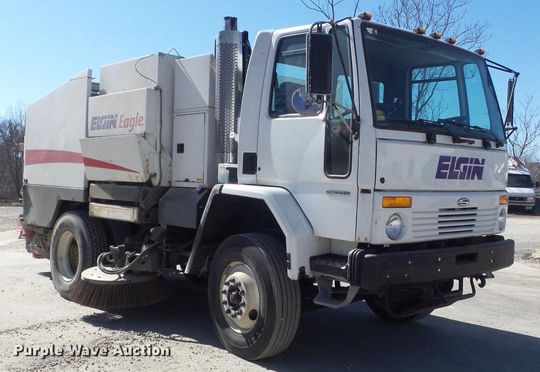 image for item DC7385 2004 Elgin Eagle series F street sweeper