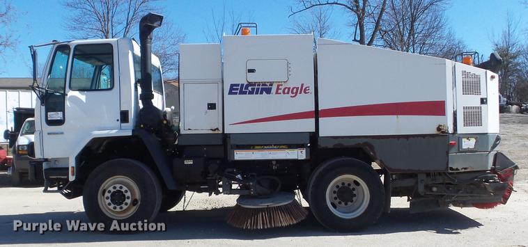 image for item DC7385 2004 Elgin Eagle series F street sweeper