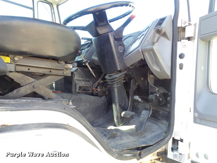 image for item DC7385 2004 Elgin Eagle series F street sweeper