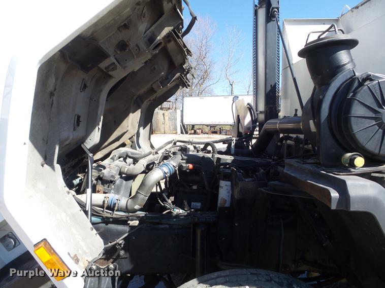 image for item DC7385 2004 Elgin Eagle series F street sweeper