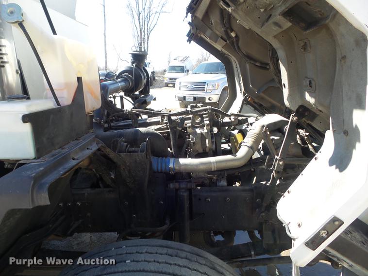 image for item DC7385 2004 Elgin Eagle series F street sweeper