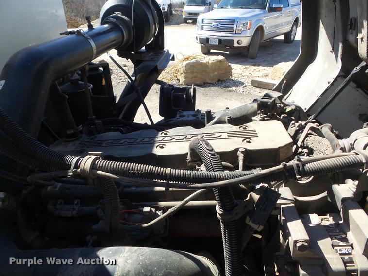 image for item DC7385 2004 Elgin Eagle series F street sweeper