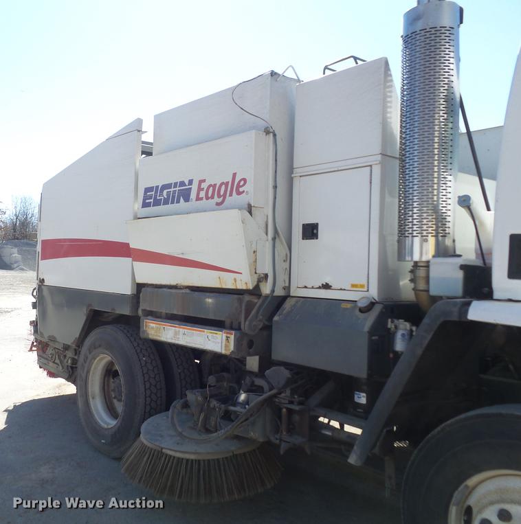 image for item DC7385 2004 Elgin Eagle series F street sweeper