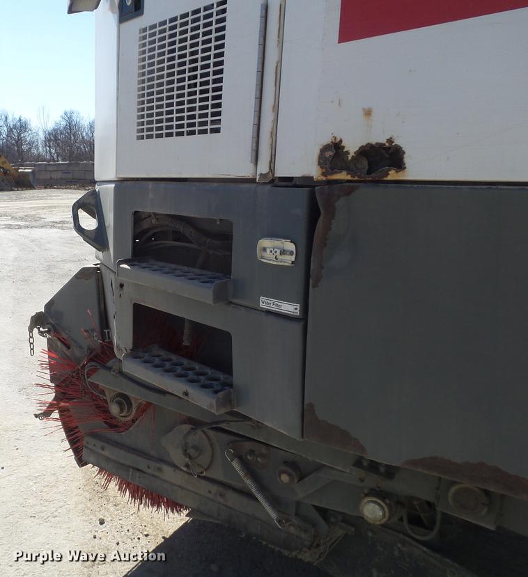 image for item DC7385 2004 Elgin Eagle series F street sweeper