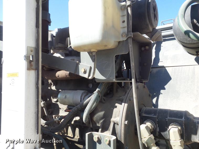 image for item DC7385 2004 Elgin Eagle series F street sweeper