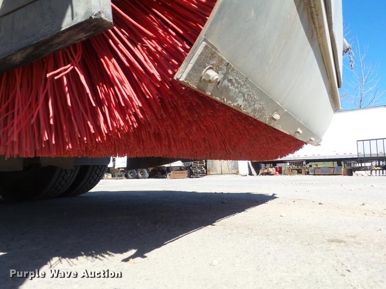 image for item DC7385 2004 Elgin Eagle series F street sweeper