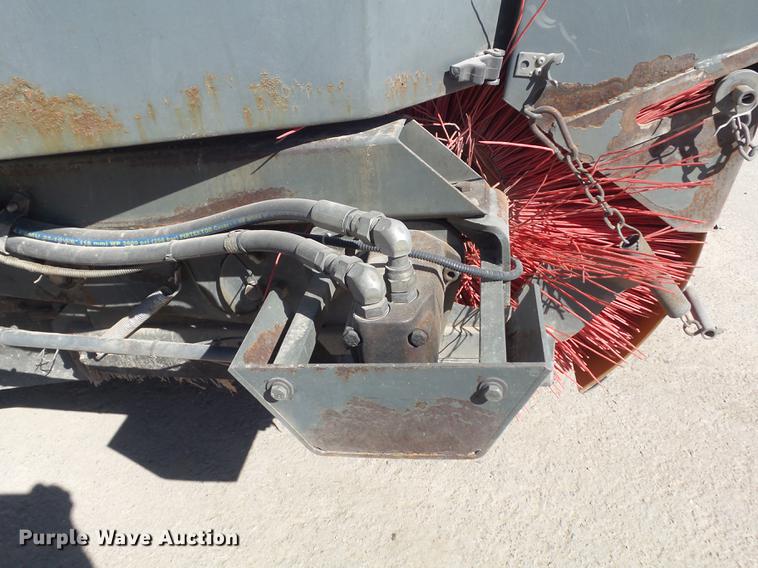 image for item DC7385 2004 Elgin Eagle series F street sweeper