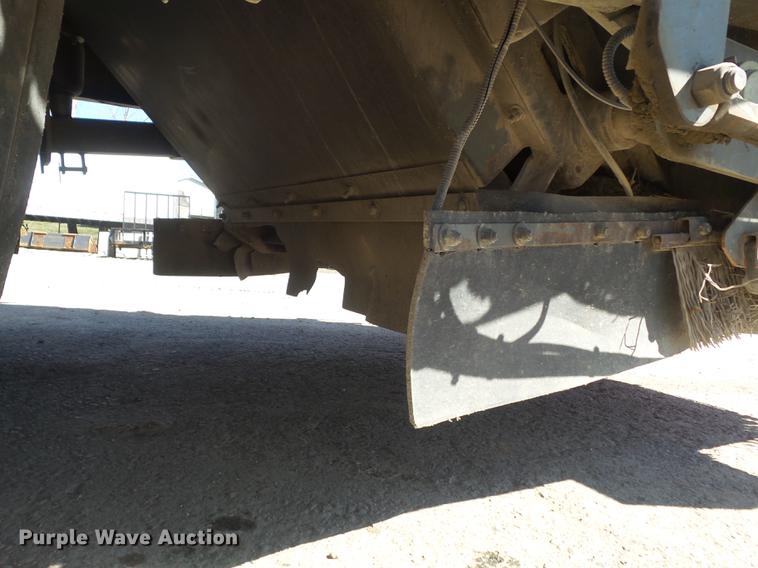 image for item DC7385 2004 Elgin Eagle series F street sweeper