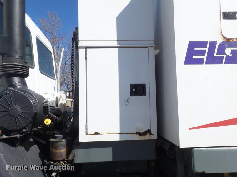 image for item DC7385 2004 Elgin Eagle series F street sweeper