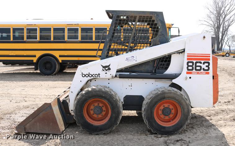image for item DC7643 1998 Bobcat 863 skid steer