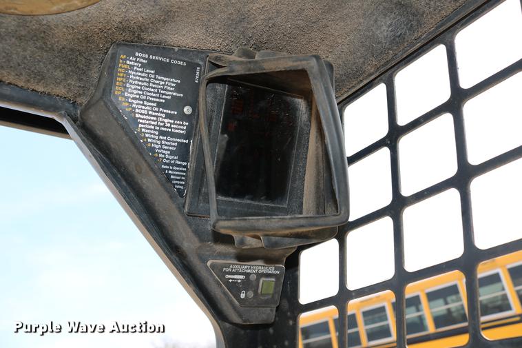 image for item DC7643 1998 Bobcat 863 skid steer