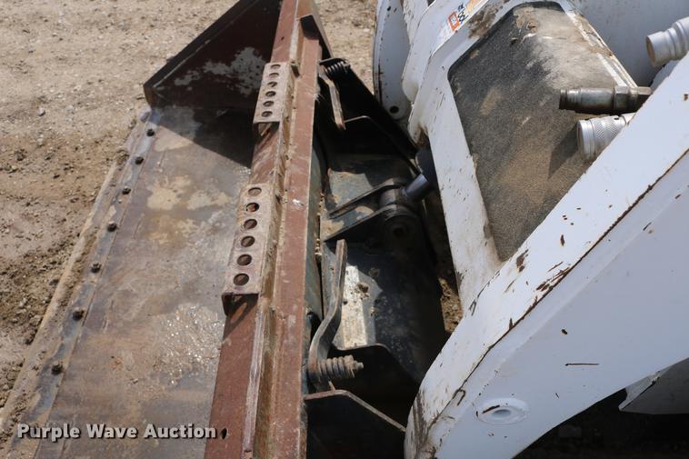 image for item DC7643 1998 Bobcat 863 skid steer