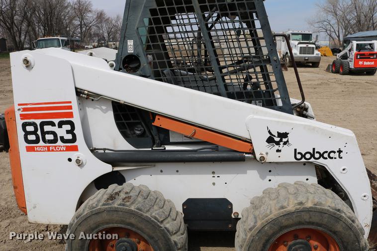 image for item DC7643 1998 Bobcat 863 skid steer