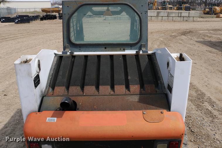 image for item DC7643 1998 Bobcat 863 skid steer