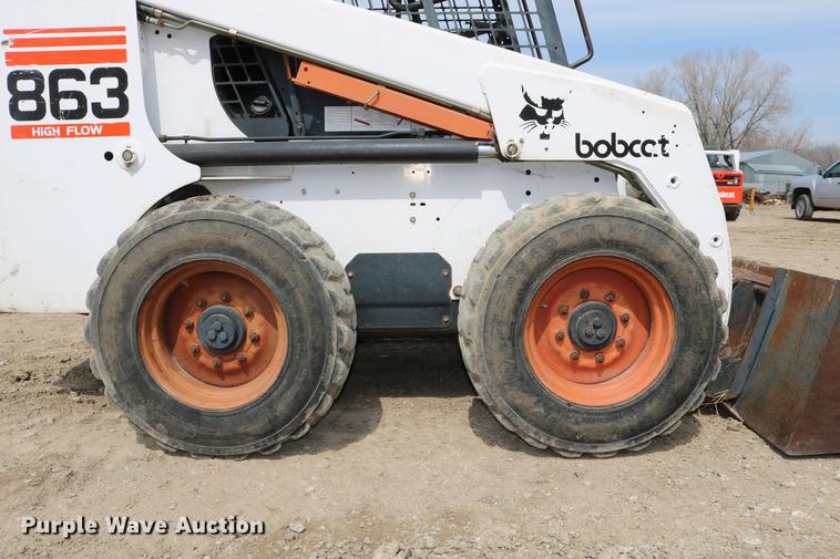 image for item DC7643 1998 Bobcat 863 skid steer