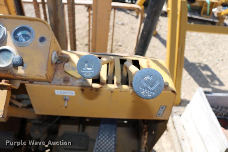 image for item DC7644 Caterpillar TC30 forklift