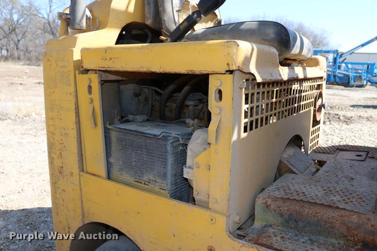 image for item DC7644 Caterpillar TC30 forklift